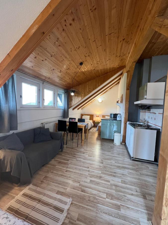 Apartments&rooms Kristina 4*