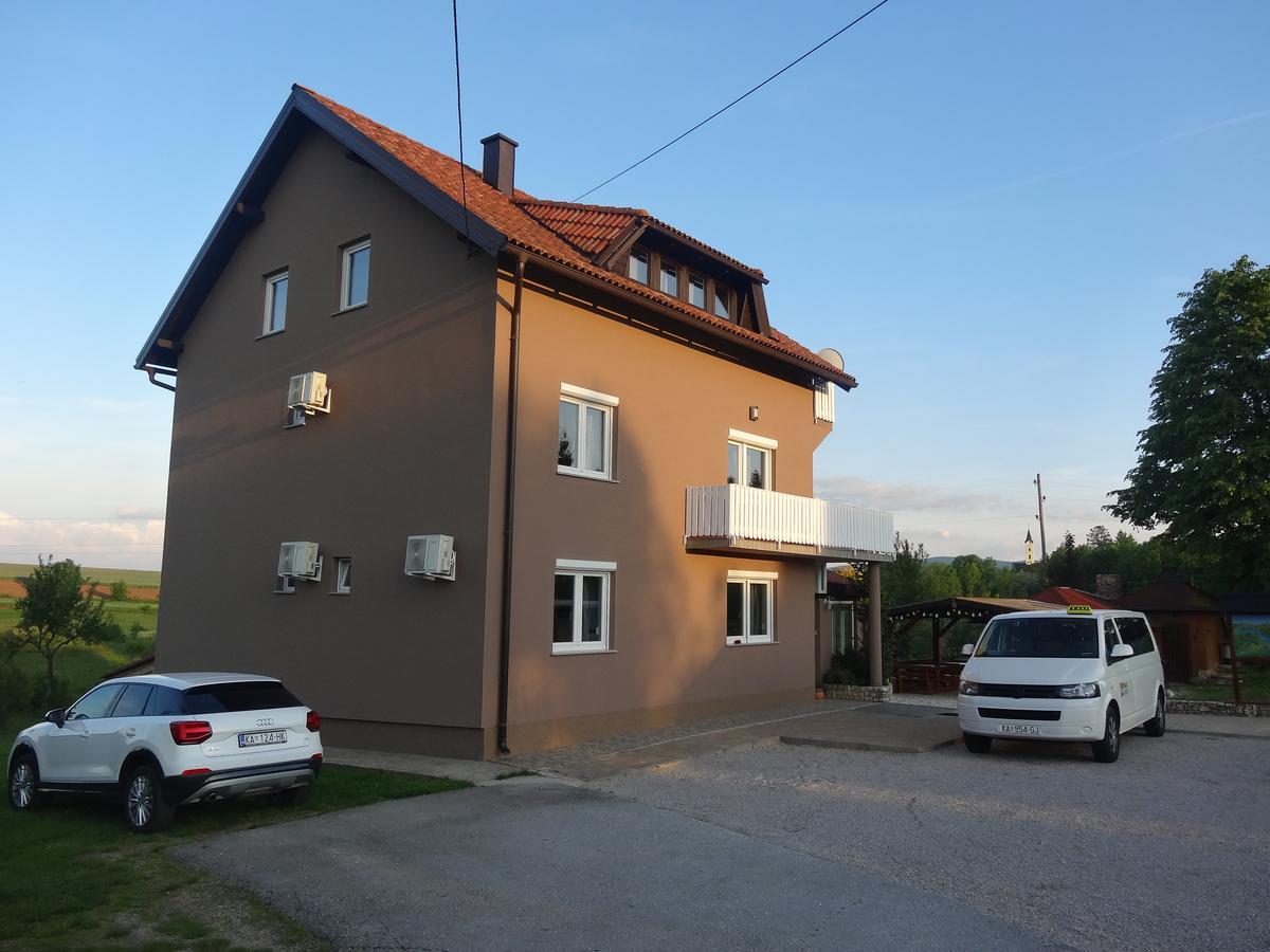 Apartments&rooms Kristina 4* Drežnik Grad